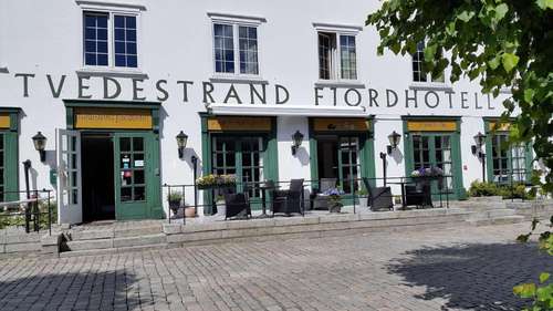 www.tvedestrandfjordhotell.no