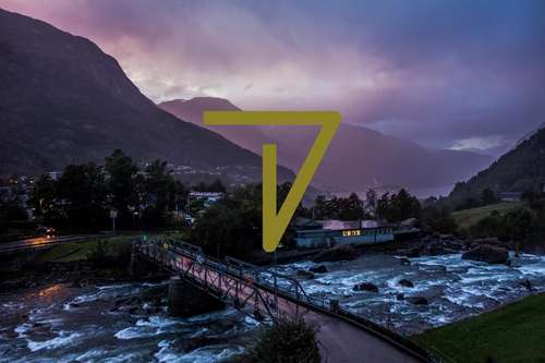 www.trolltungahotel.no