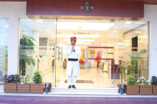 www.hotelharrisonpalace.com
