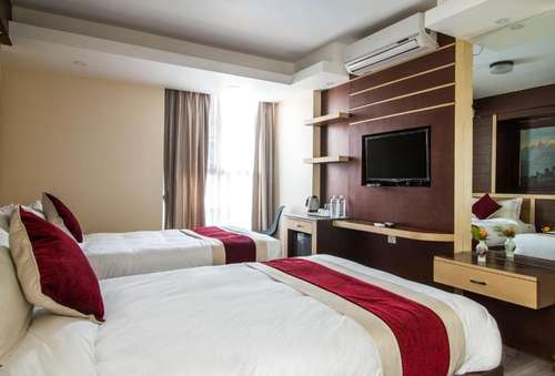 www.hotelhimalayahub.com
