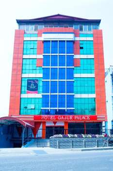 www.hotelgajur.com
