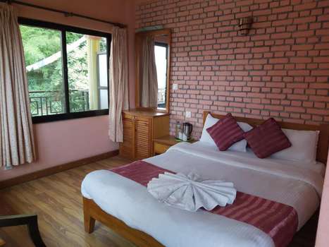 www.hotelvalleyview.com.np
