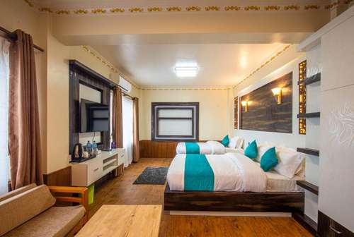 www.hotelhimalayanglacier.com