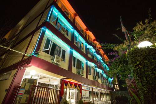www.crownplazanepal.com