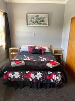 www.stratfordhotel.co.nz