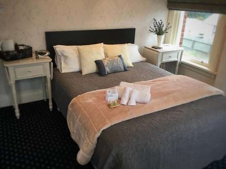 www.royalmailhotel.co.nz