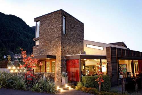 www.queenstownparkhotel.co.nz