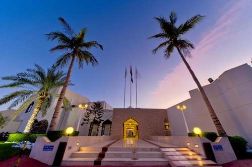 www.omanhotels.com