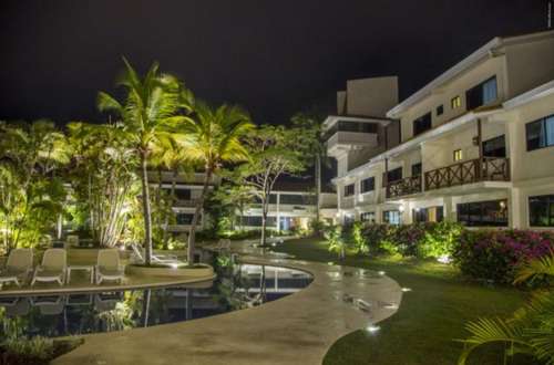 www.coronadoluxurysuites.com