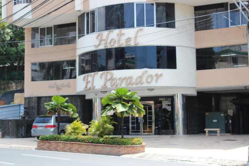 www.paradorpanamacity.com