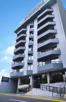 www.hotelferrua.com.pe