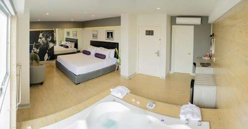 www.awqahoteles.com