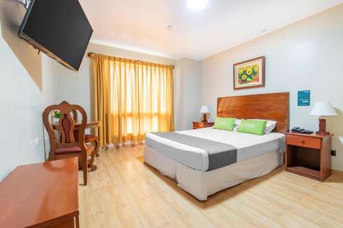 www.hotelstefanos.com