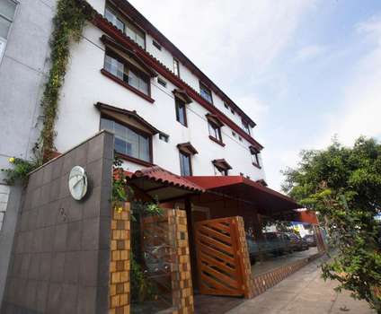 www.hoteltinkus.com