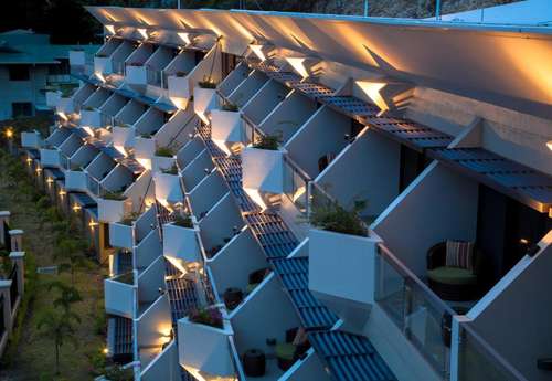 www.coralseahotels.com.pg