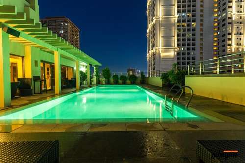 www.armadahotelmanila.com