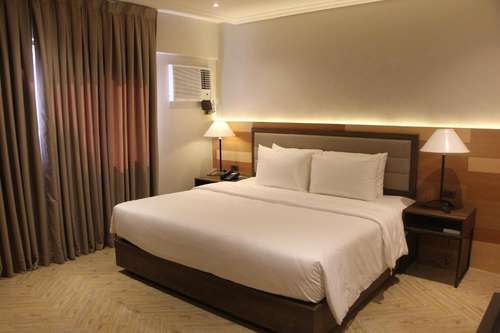 www.acaciahotelsbacolod.com