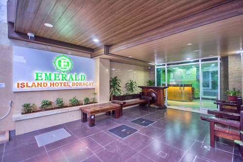 www.emeraldislandhotel.net