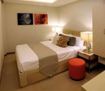 www.klmcondotel.com