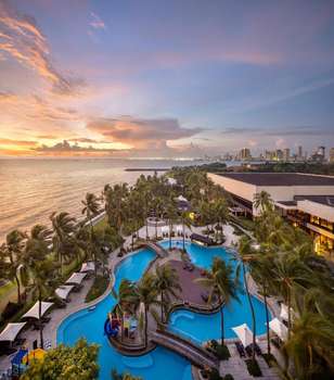 www.sofitelmanila.com