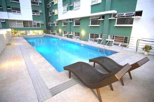 www.gilmoretowersuites.com