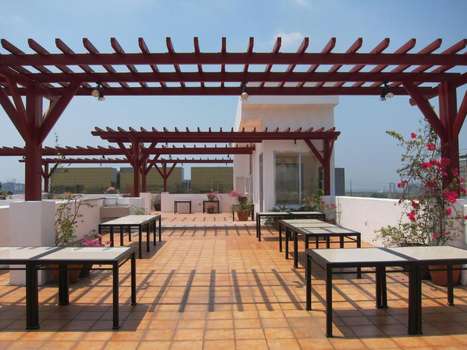www.nicholsairporthotel.com.ph