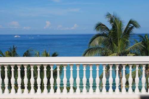 www.sandshotelboracay.com