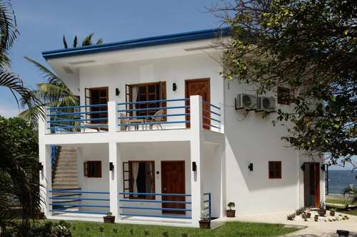 www.villa-in-blue.com