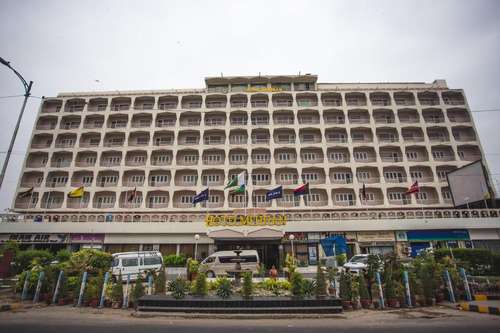 www.hotelmehran.com