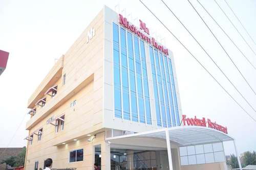 www.midtownhotel.com.pk