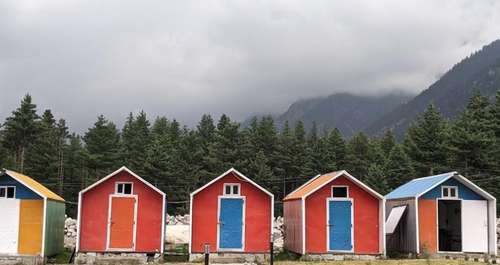 www.panjkorahotels.com