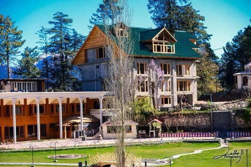www.pineparkhotel.com
