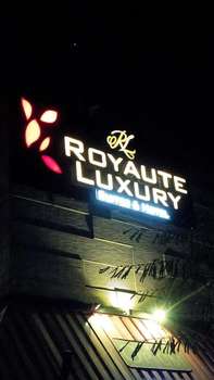 www.royauteluxury.com