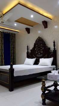 www.thagrandpalacehotel.com