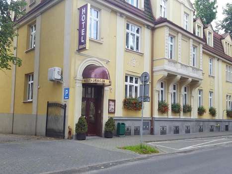 www.hotelatena.slupsk.pl