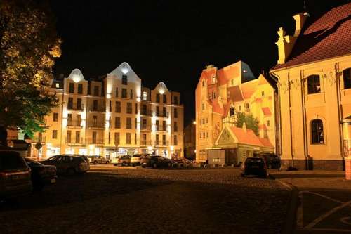 www.hotel-srodka.pl