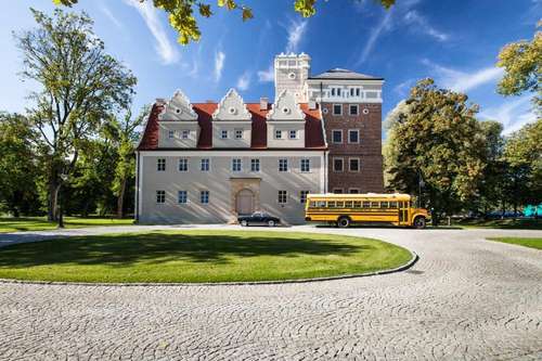 www.zamektopacz.pl