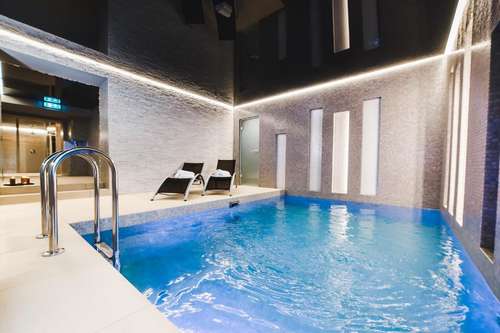 www.hotel-weneda.pl