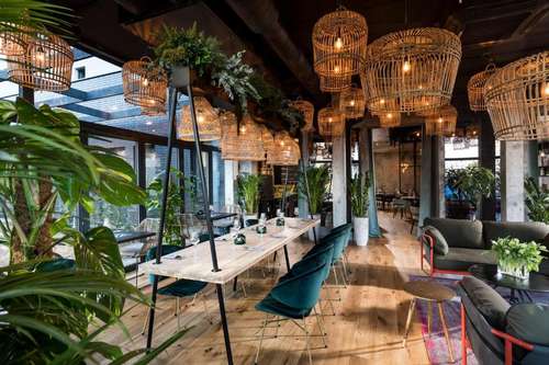 www.hotelsadova.pl