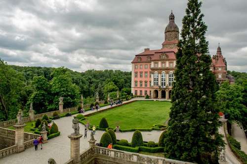 www.ksiaz.walbrzych.pl