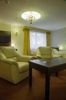 www.hotelostrawa.pl