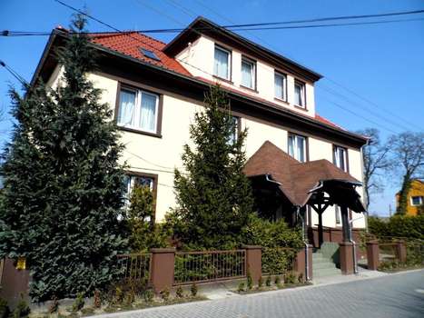 www.hotel-huzar.pl