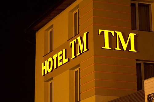 www.hoteltm.pl