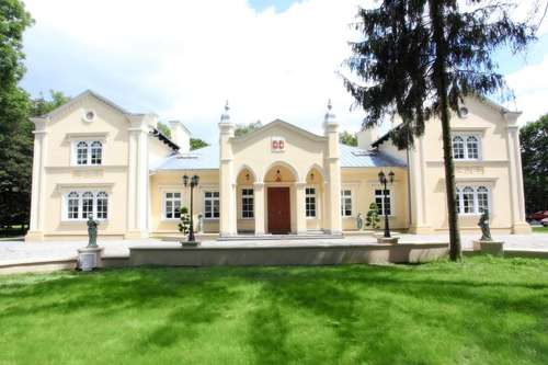 www.hoteldworsojki.pl