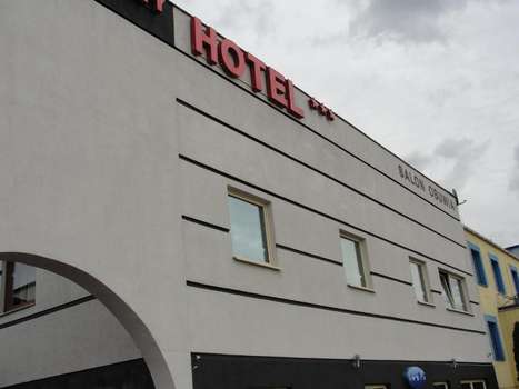 www.sunnyhotel.pl