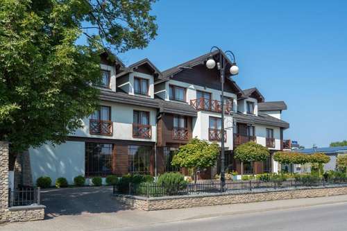 www.hotelbadura.pl