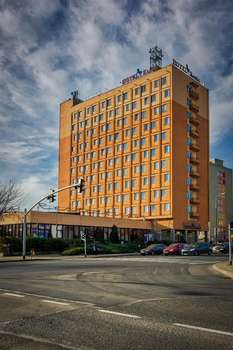 www.hotelkonin.pl