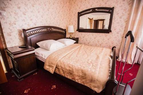 www.hotelorionparczew.pl