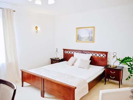 www.hotelkoloseum.pl