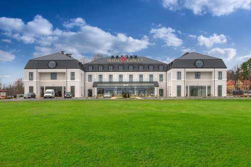 www.hotel-lancut.pl
